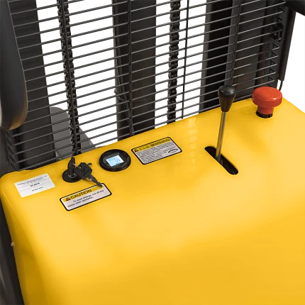 Штабелер с электроподъемом СМАРТЛИФТ (SMARTLIFT) SPN 1539 (г/п 1500 кг; 3,9 м; 12В / 120Ач)