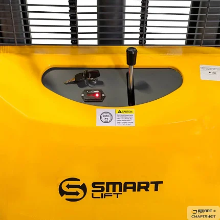 Штабелер с электроподъемом СМАРТЛИФТ (SMARTLIFT) CDD15B-E (г/п 1500 кг; 2,5 м; 12В / 120Ач)