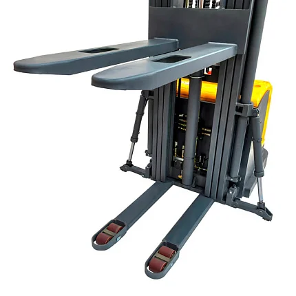 Штабелер электрический самоходный SMARTLIFT CDDK20 (г/п 2000 кг; 6,5 м; li-ion 25,6В / 230Ач, EPS)