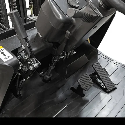 Электропогрузчик трёхопорный SMARTLIFT EFS151 (г/п 1500 кг; 4,5 м; li-ion 48В / 150Ач)