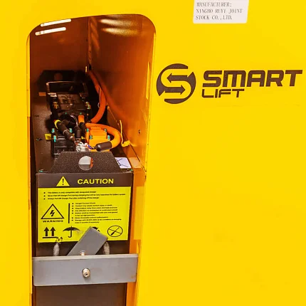 Электрическая самоходная тележка SMARTLIFT CBD20Z (г/п 2000 кг; li-ion 25,6В / 230Ач; EPS)