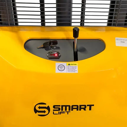 Штабелер с электроподъемом SMARTLIFT CDD10B-E 1016 (г/п 1000 кг; 1,6 м; 12В / 120Ач) 
