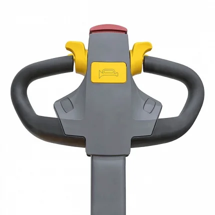 Штабелер с противовесом SMARTLIFT CQD15R