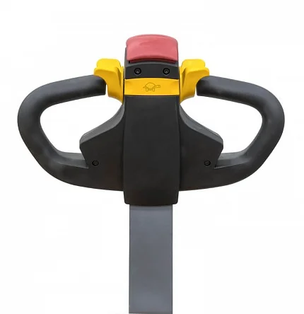 Штабелер с противовесом SMARTLIFT CQD15R