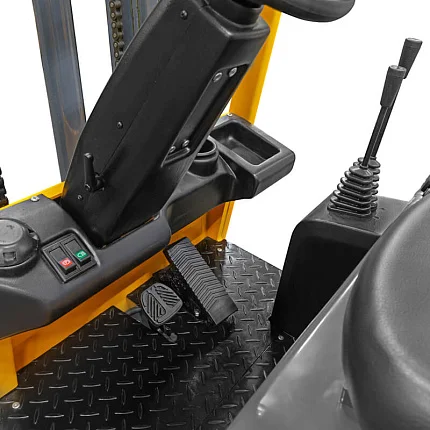 Электропогрузчик трёхопорный SMARTLIFT TKA15H (г/п 1500 кг; 3 м; 24В / 350Ач)