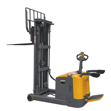 Штабелер с противовесом SMARTLIFT CQD15R